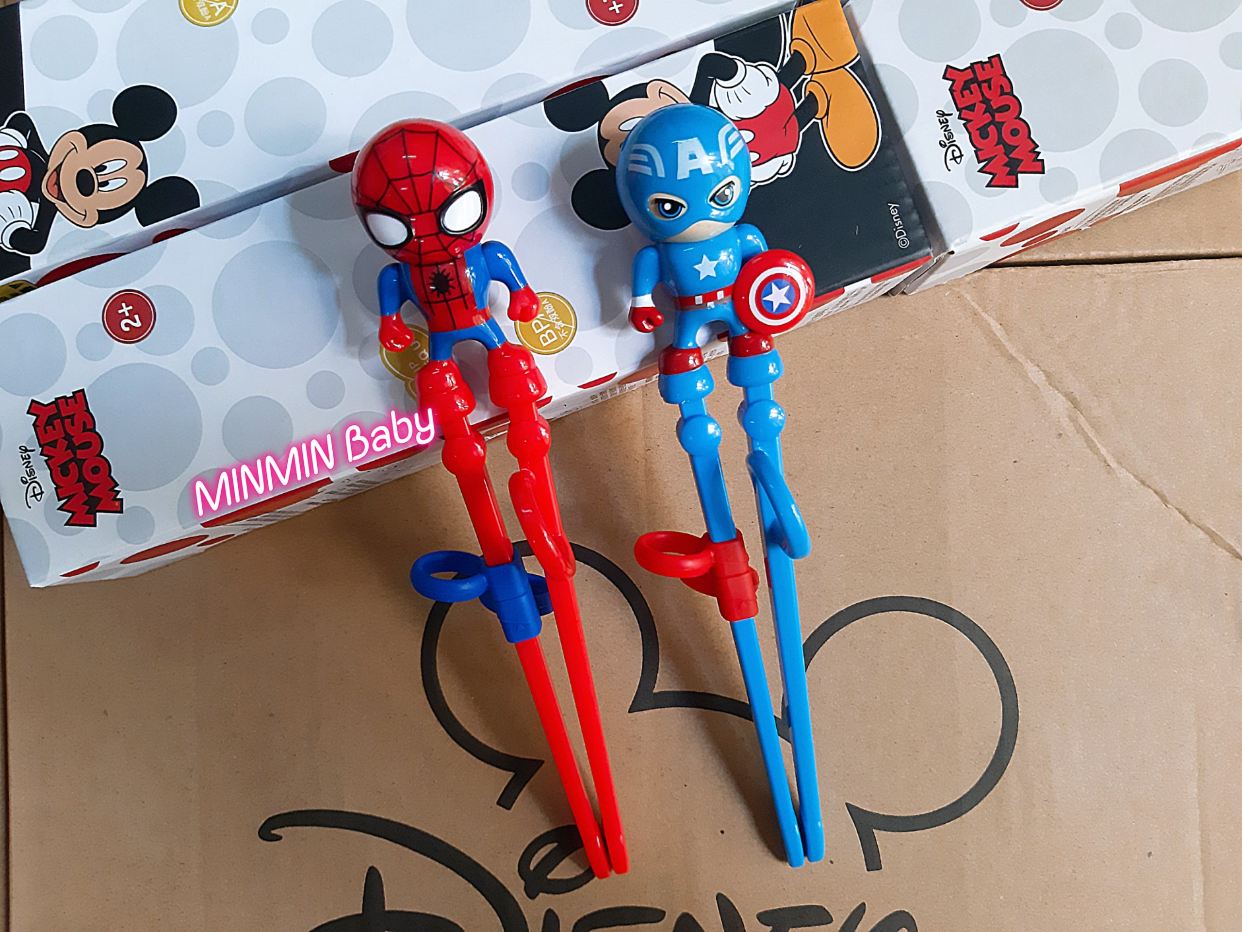 Đũa tập ăn cho bé Elsa Anna Disney Marvel 3D