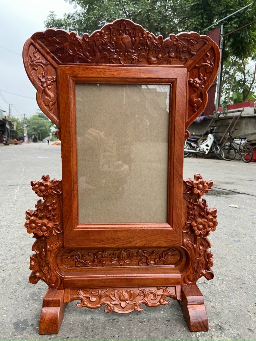 Khung ảnh thờ hoa mai,Khung hình đơn hoa mai thường 2 cỡ ảnh 21x31 và 25x35