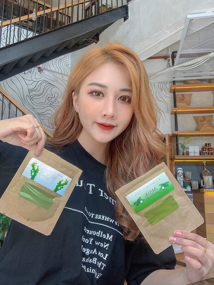 MẶT NẠ KHỔ QUA RỪNG