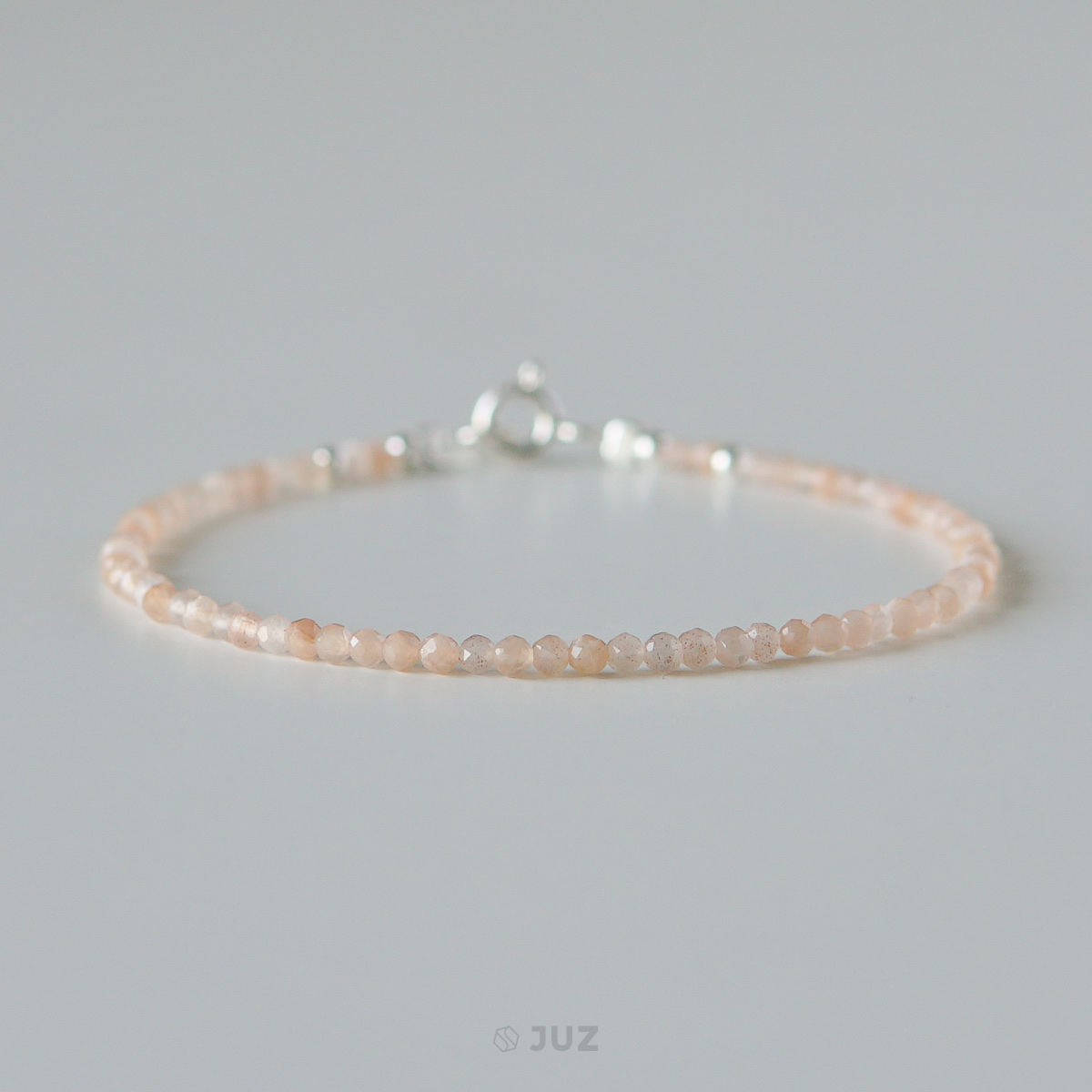 Vòng tay Peach moonstone 2mm