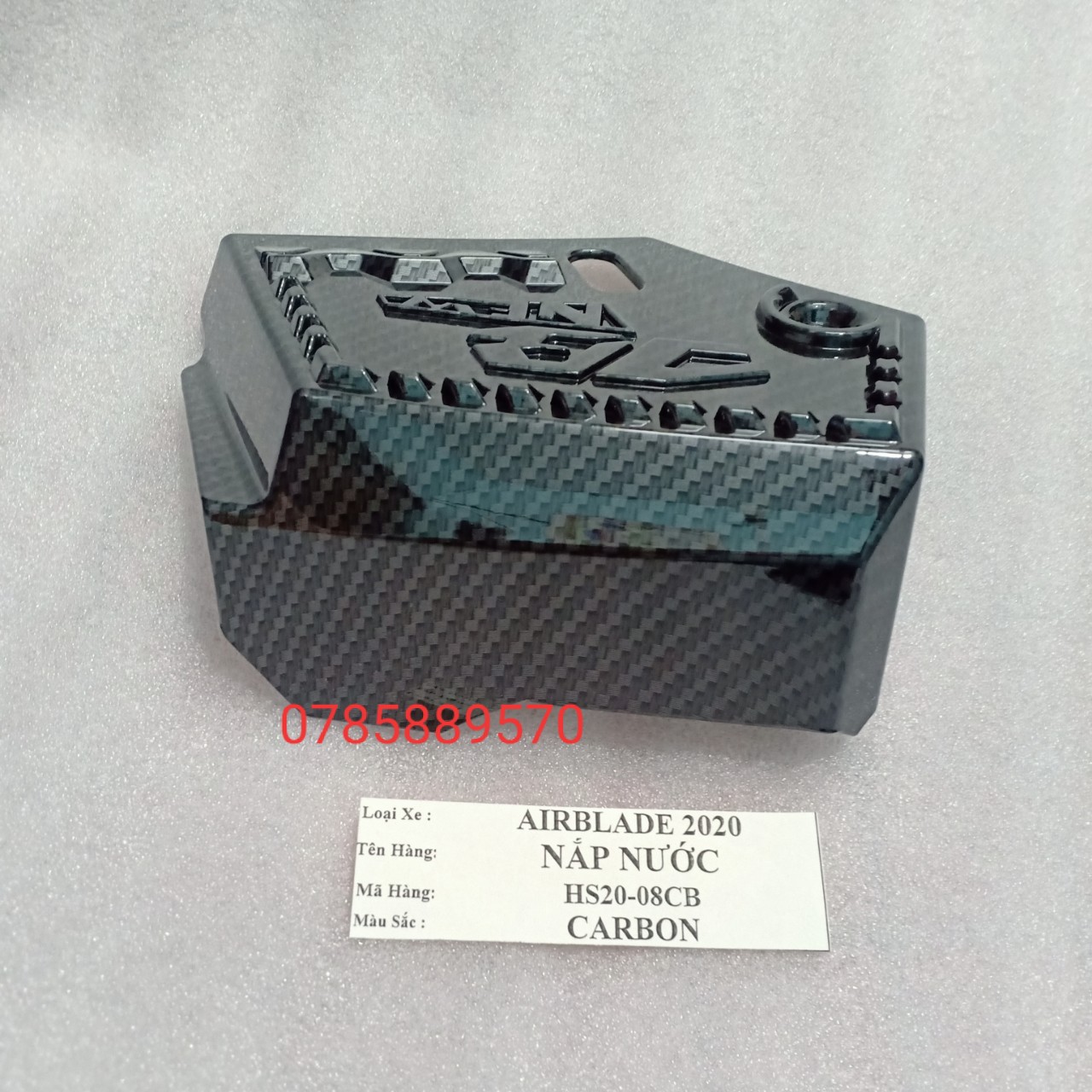 ỐP NẮP NƯỚC AIR BLADE 2020 CARBON