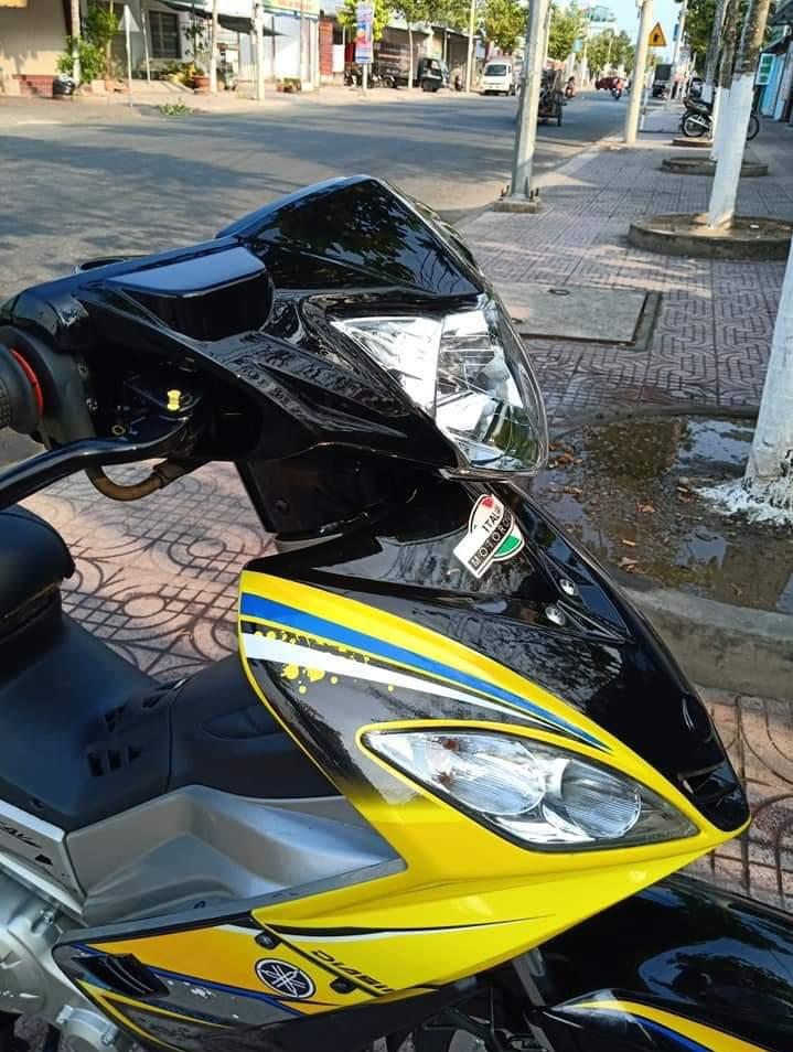 Tem rời exciter spark z 2010 vàng đen