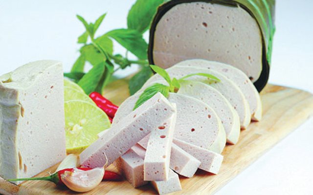 Chả lụa nhà làm Cô 4 Bình Định (0.5kg)