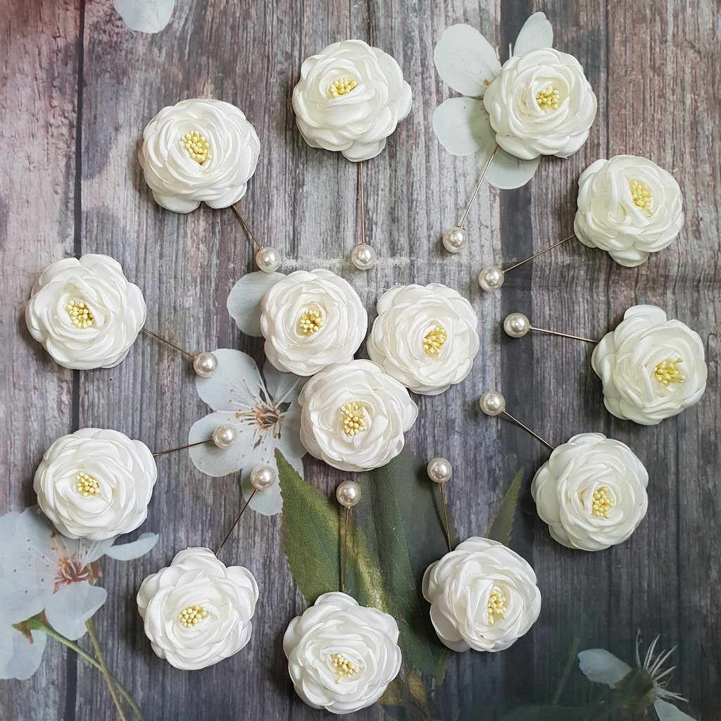 Hoa cài áo trắng/ Phụ kiện cài áo/ Phụ kiện đồng phục/ Cài áo handmade/ Hoa cài áo công sở