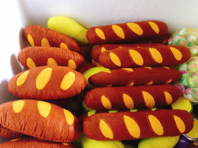 Bánh mì- đồ dùng mầm non- đồ chơi vải nỉ