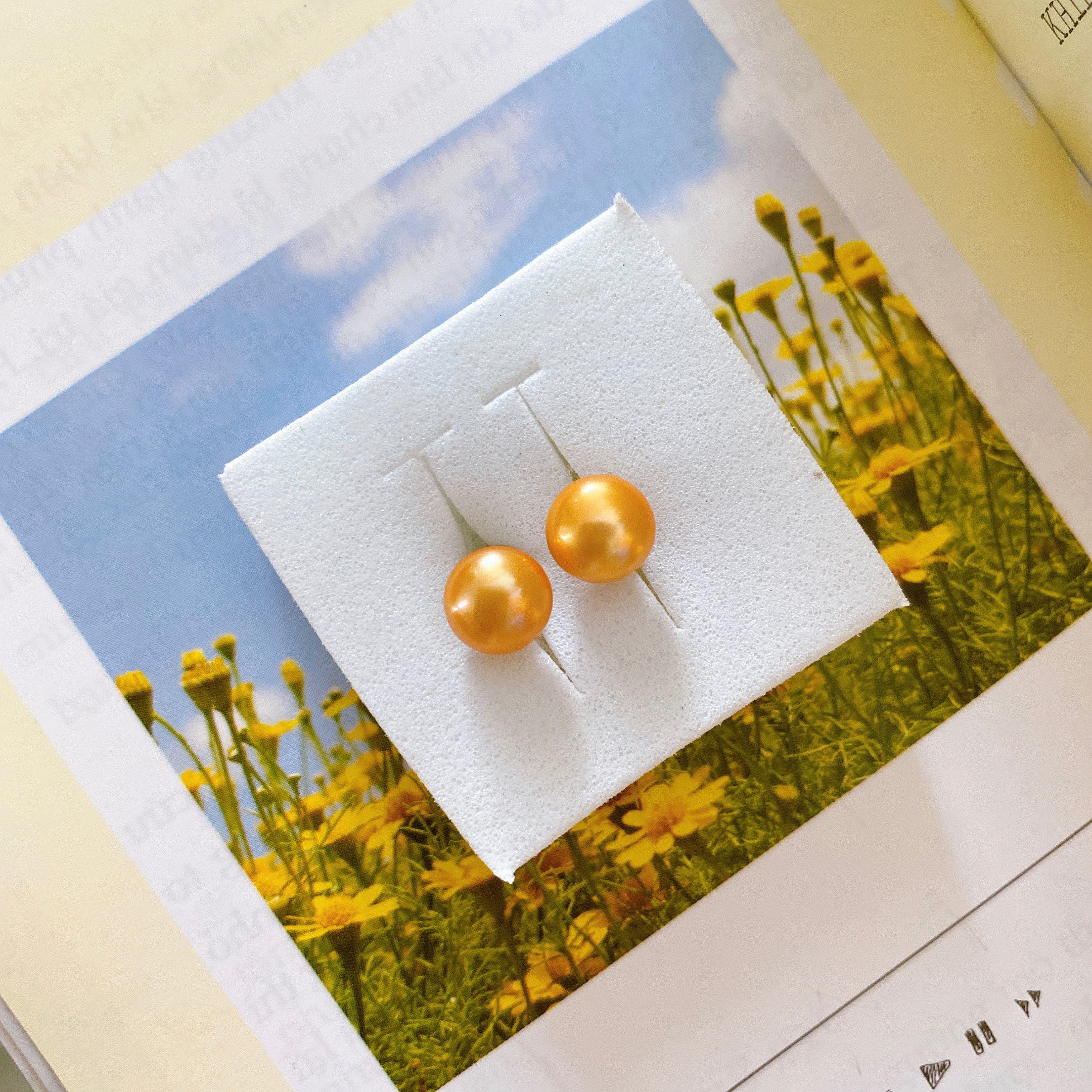Hoa tai nụ chuôi bạc ngọc trai nước ngọt hương thu pearl htn87- vàng