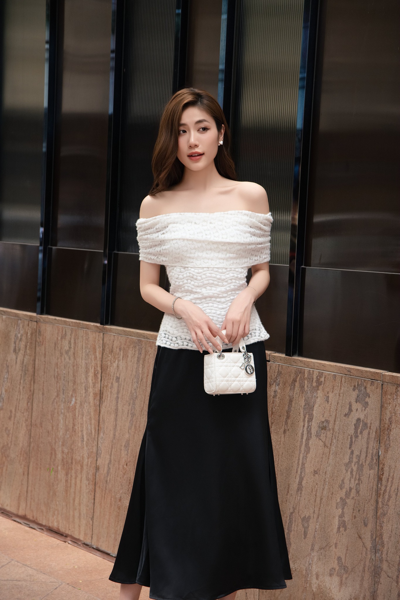 Voucher siêu sale 15% OLV - Áo Savana Off Shoulder Top
