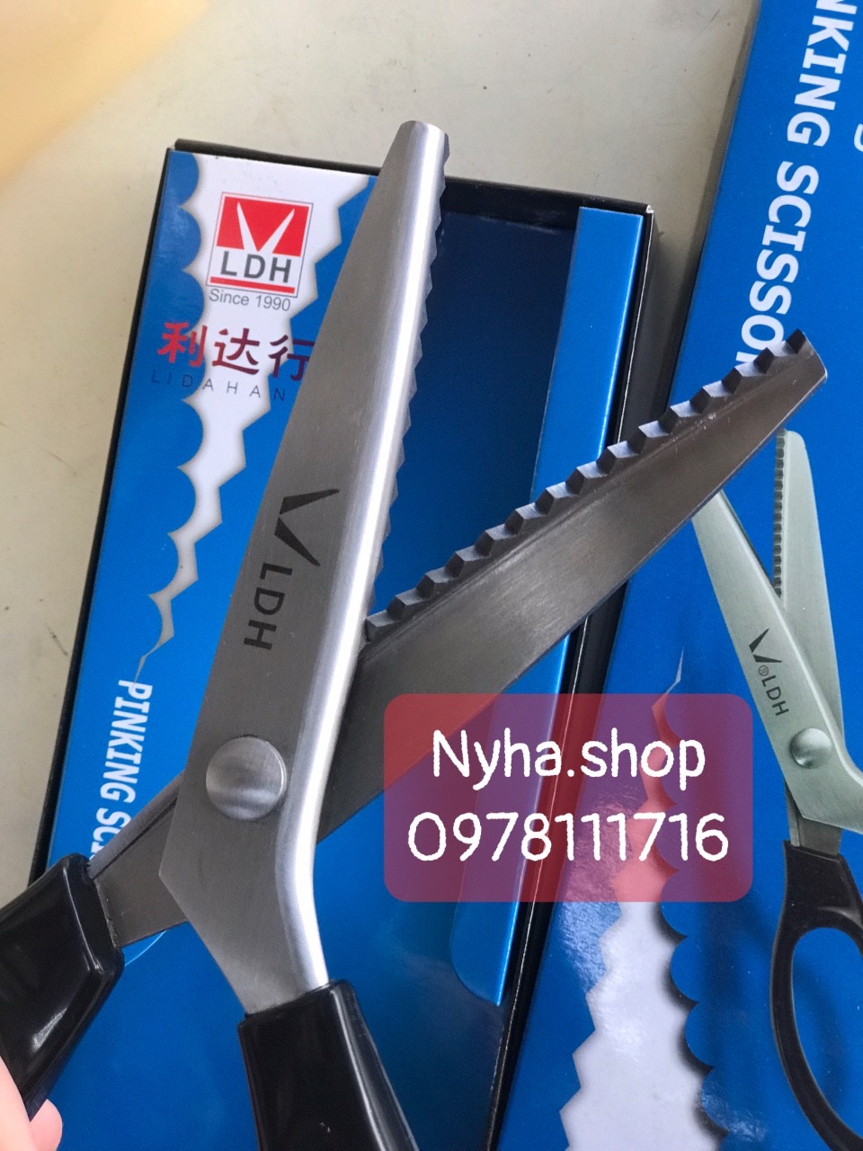 KÉO RĂNG CƯA CẮT TRANG TRÍ