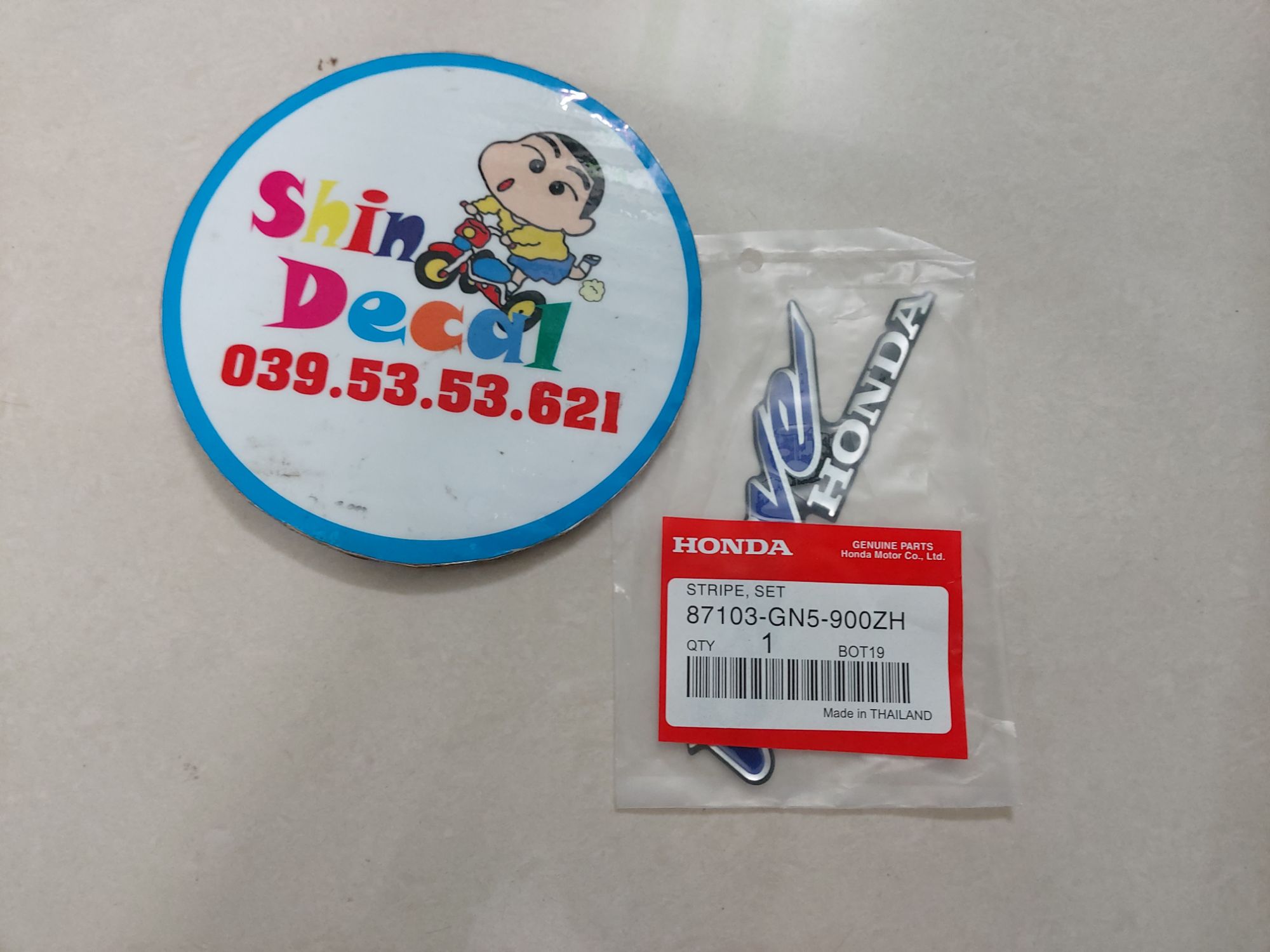 Tem chữ wave nhựa nổi dán mặt nạ