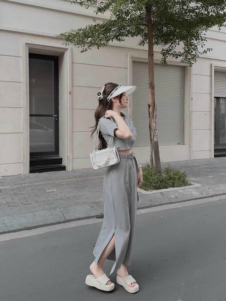 SET ÁO CỔ SƠ MI VÀ CHÂN VÁY XẺ TÀ