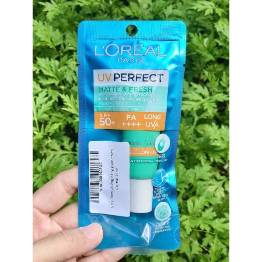 Kem chống nắng kiềm dầu Loreal 15ml