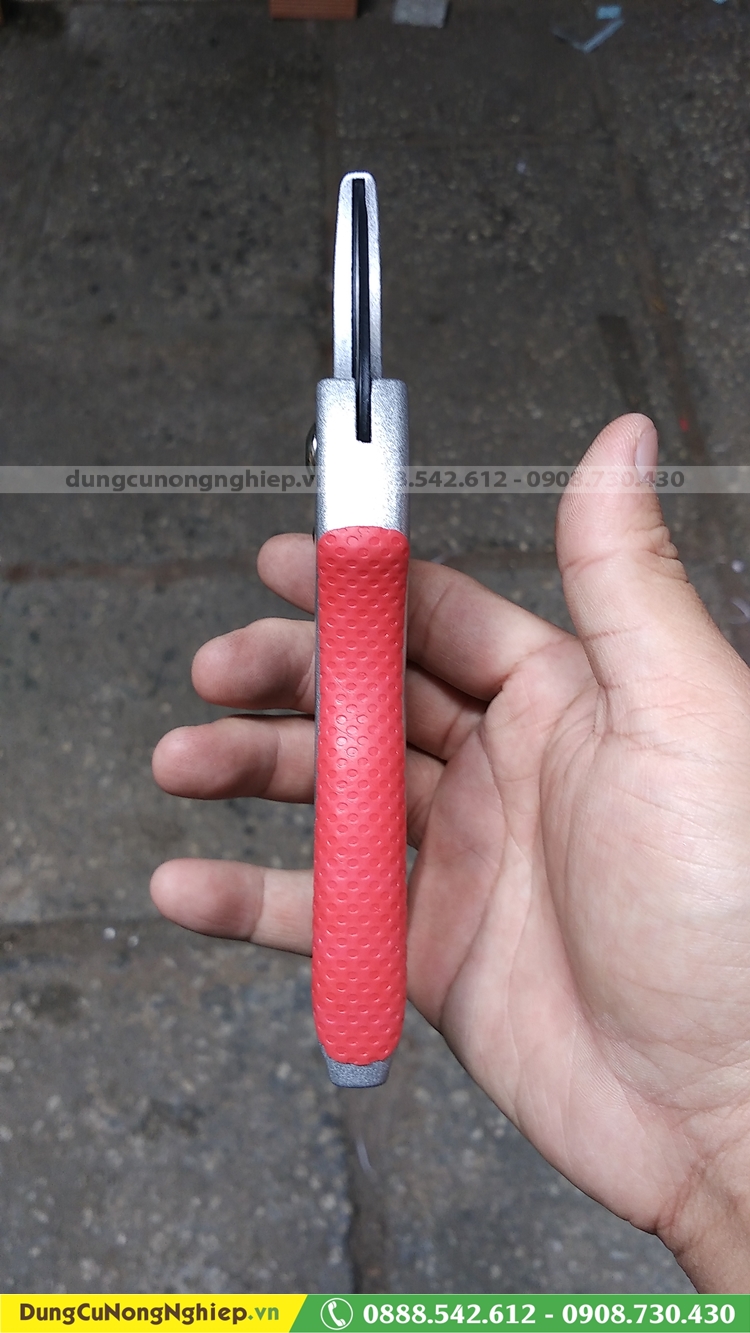 Kéo cắt cành lưỡi thép Carbon cao cấp