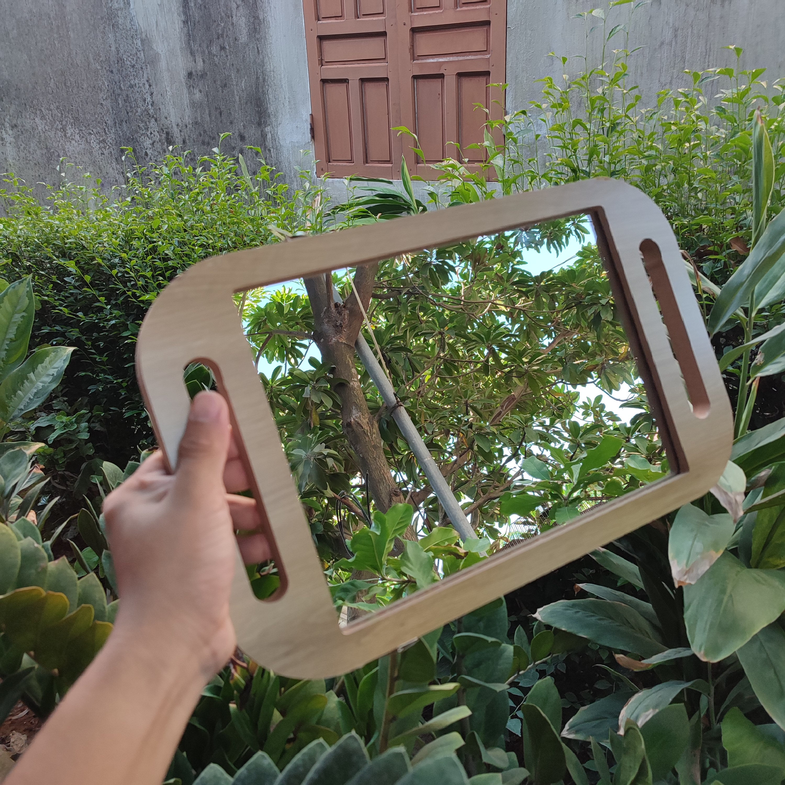 Gương soi gáy dành cho thợ tóc, Barber