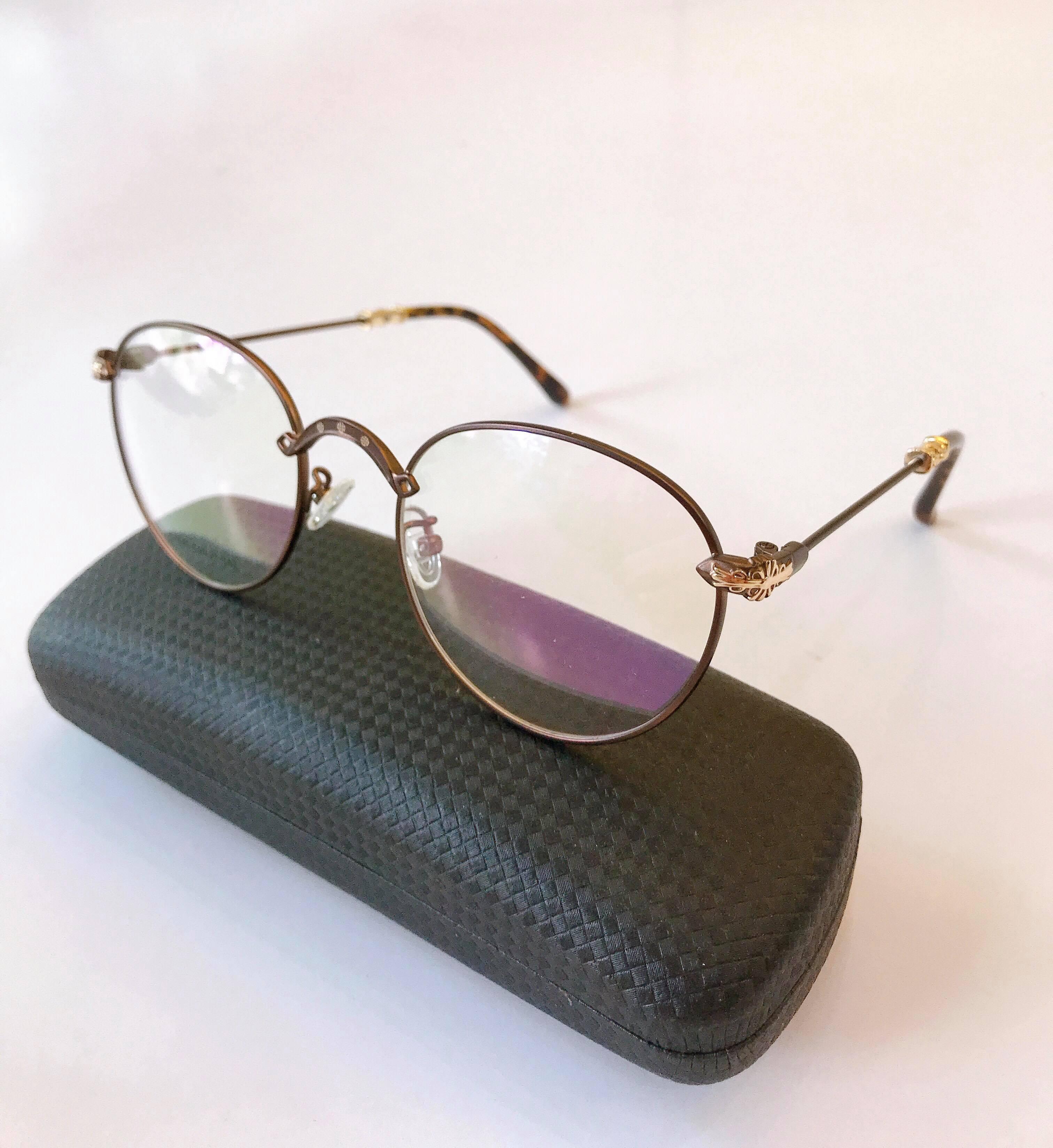 Kính CHROME HEARTS Mắt tròn Kim loại Cao cấp (Nhiều Màu)