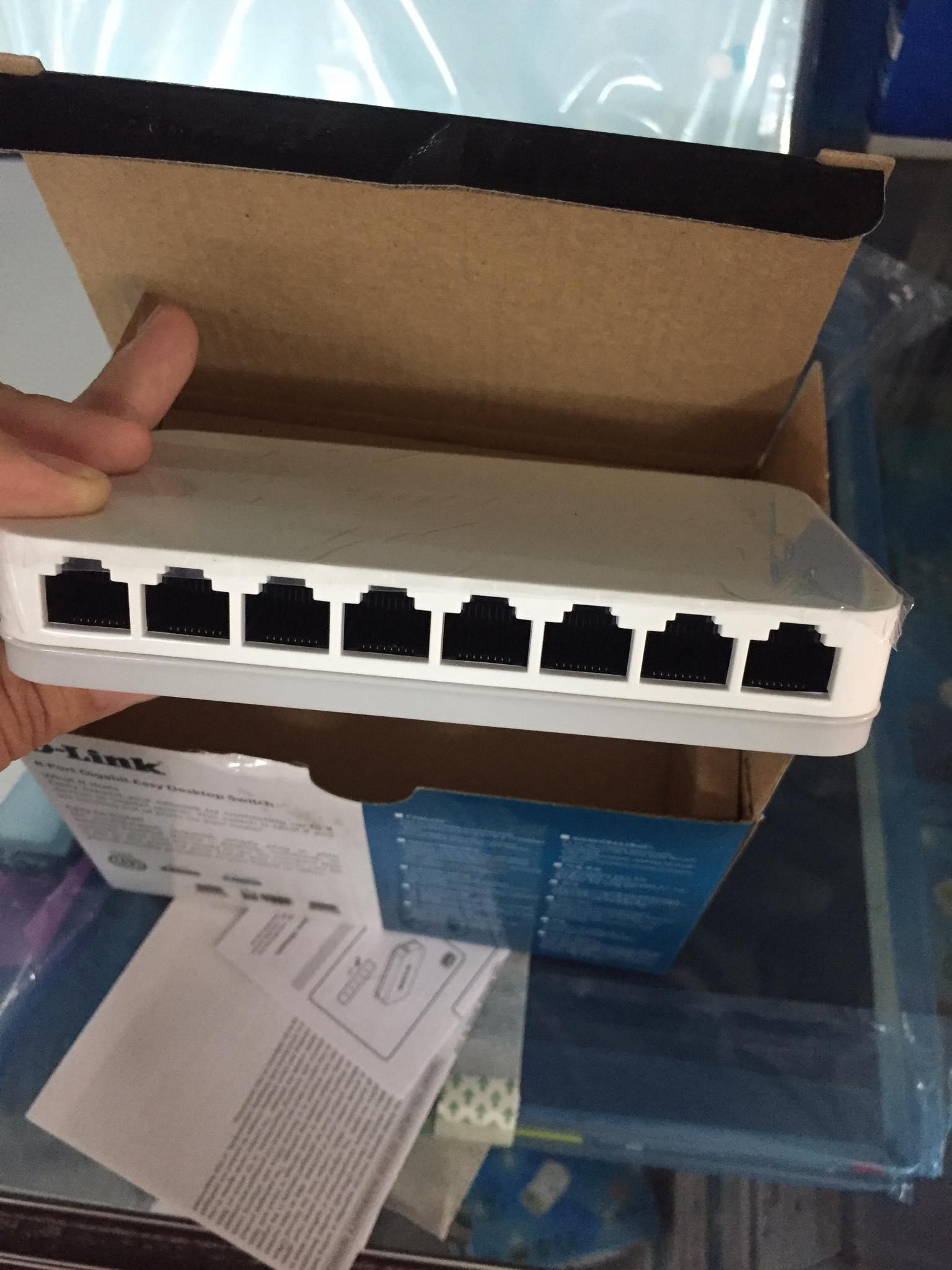 Swich chia mạng Dlink DGS-1008A, bảo hành 24 tháng