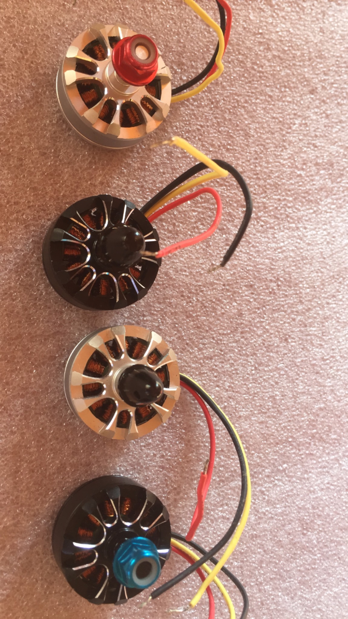 motor MT 2204-2300kv