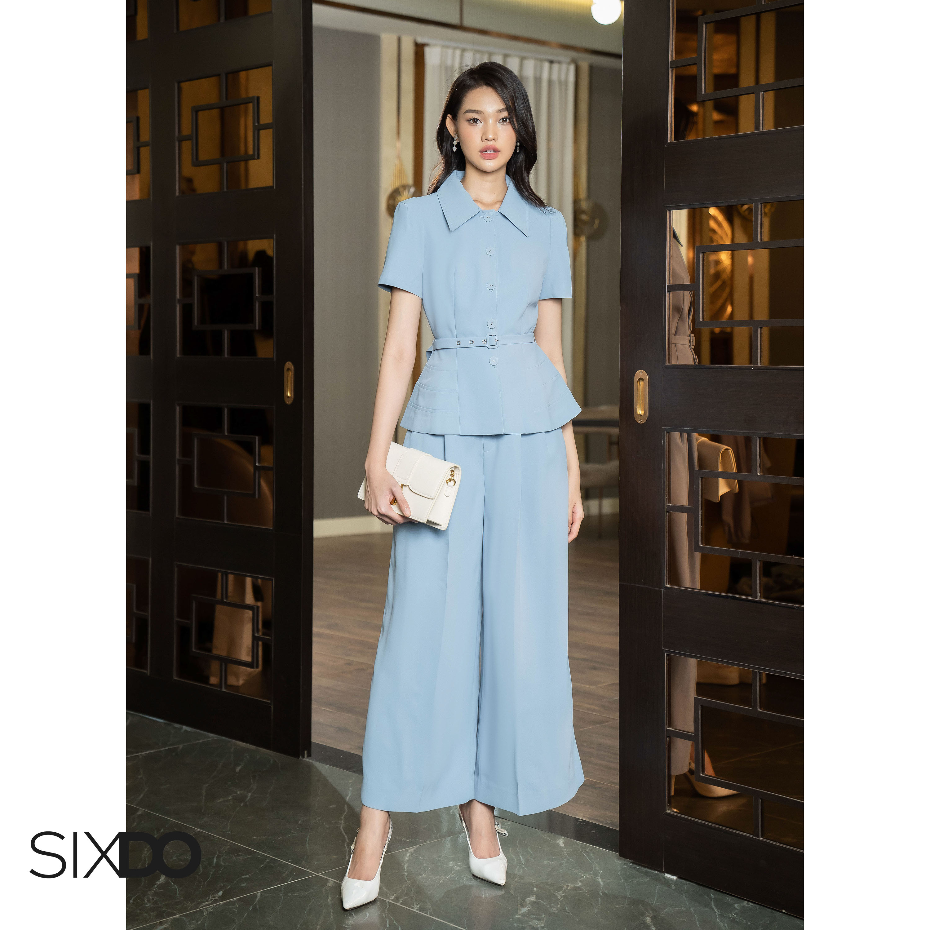 Áo nữ xanh phối đai SIXDO (Light Blue Woven Top)