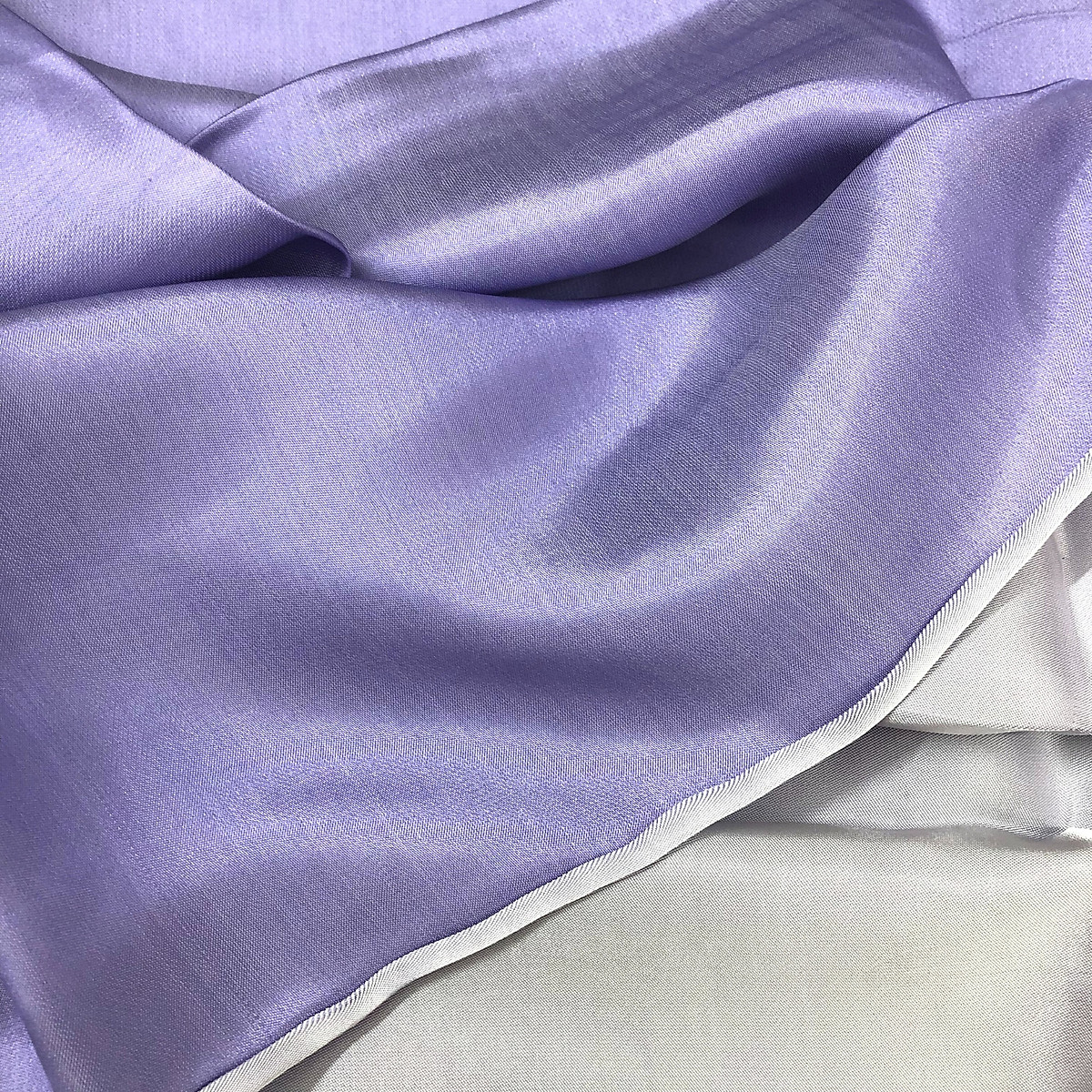 Vải Lụa Tơ Tằm Palacesilk satin màu tím may áo bà ba, áo dài và các loại váy, đầm