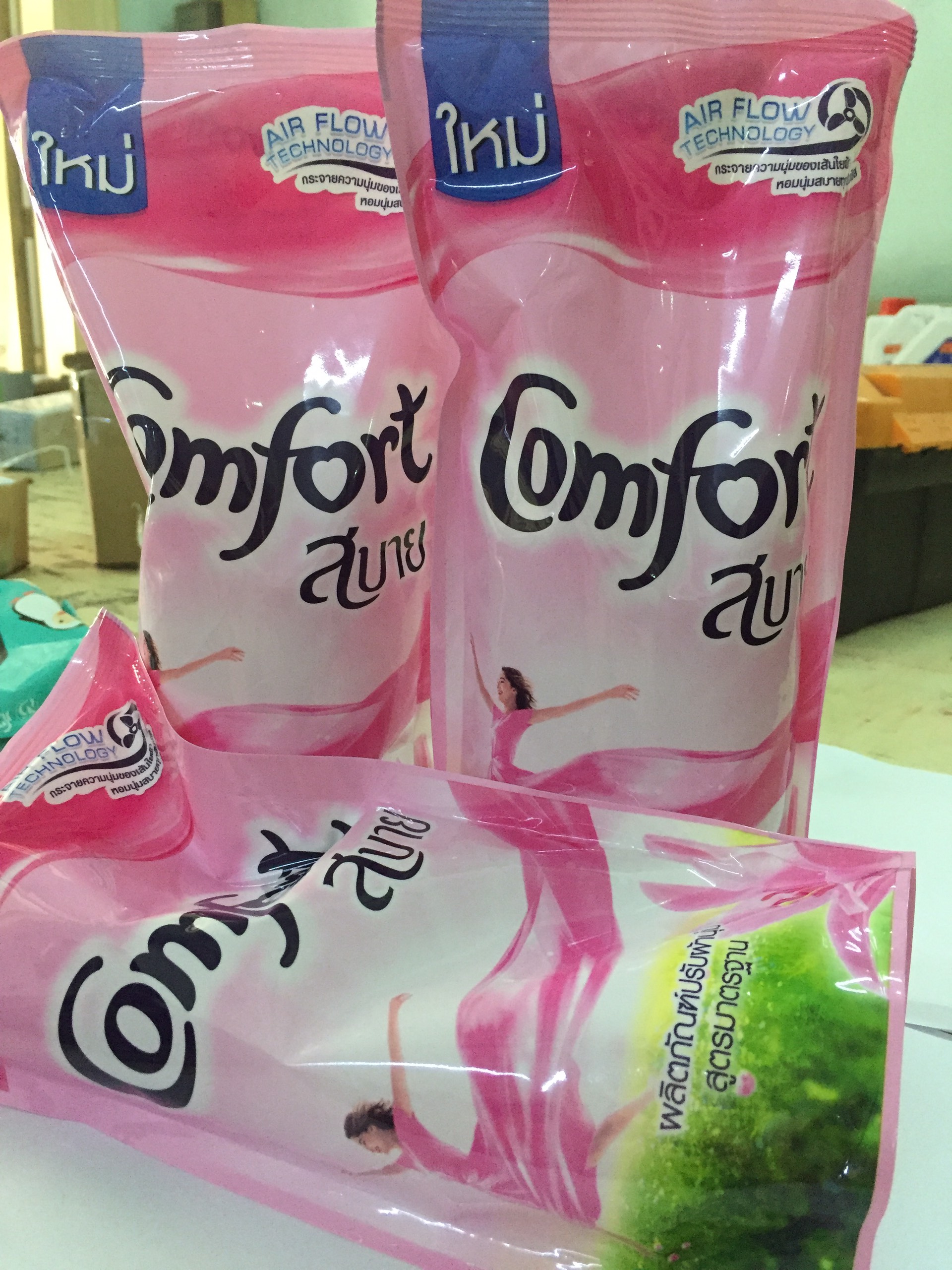 Nước xả comfort thái lan 580ml – nước xả vải comfort thái lan – nước xả vải comfort đậm đặc - nước xả vải comfort cho da nhạy cảm – nước xả comfort 1 lần xả