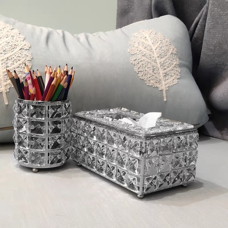 Hộp đựng giấy ăn pha lê trong