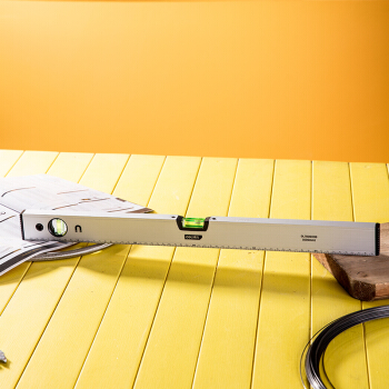 Thước thủy 600mm DL700600B hiệu Deli