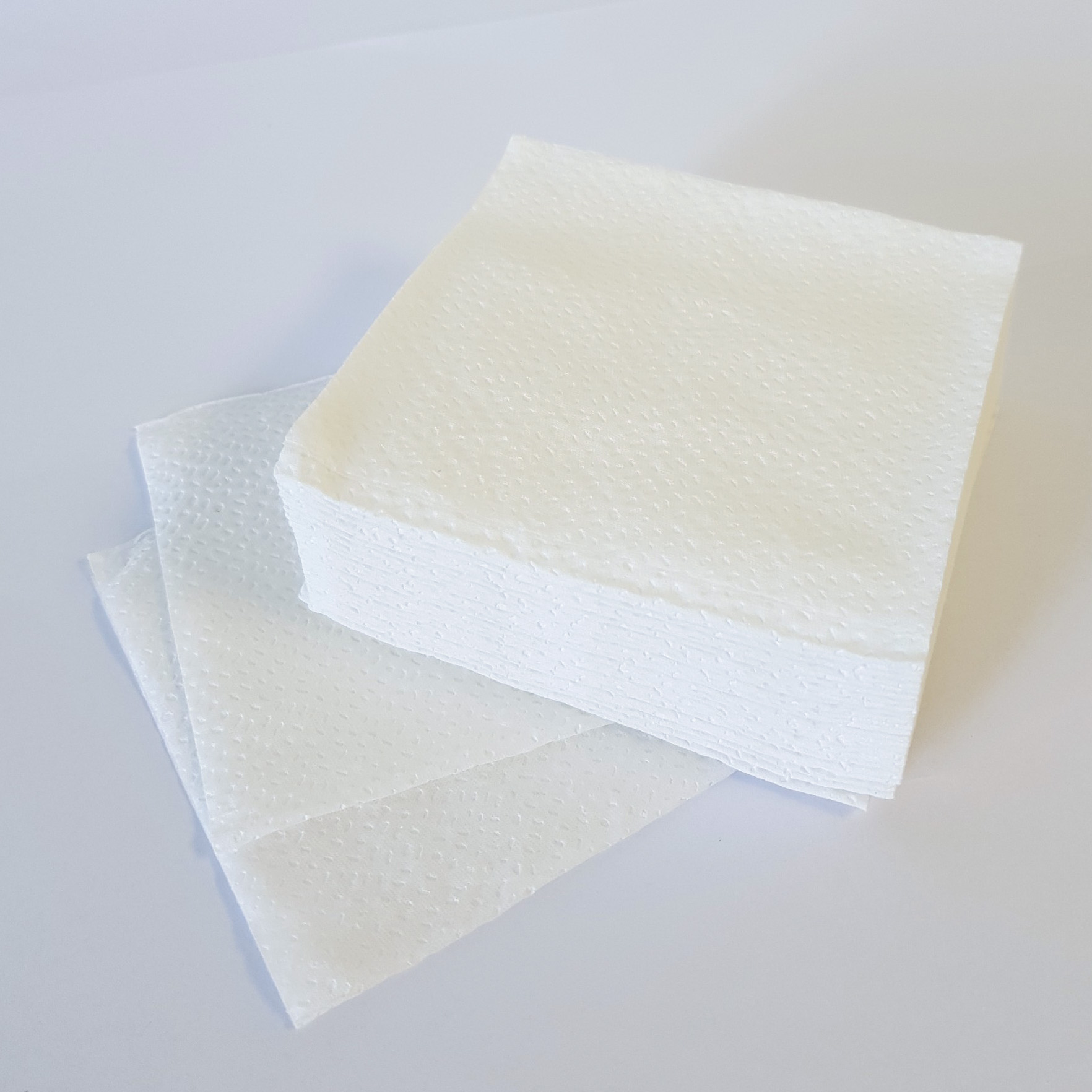 [HCM]Combo 3 bịch khăn giấy vinatissue ( 200 tờ/1 gói)