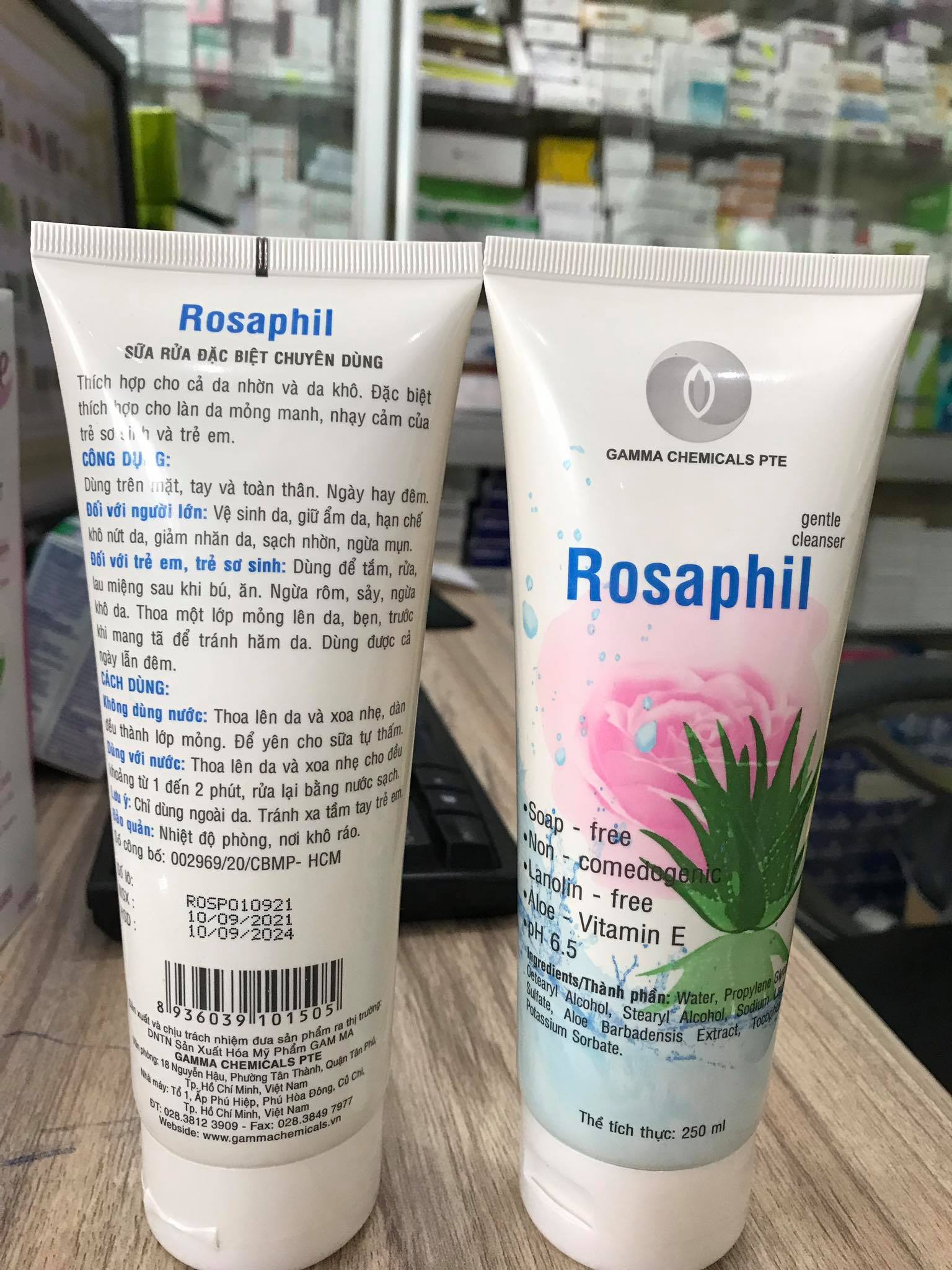 Sữa Rửa Mặt Dưỡng Da Rosaphil 250 Ml