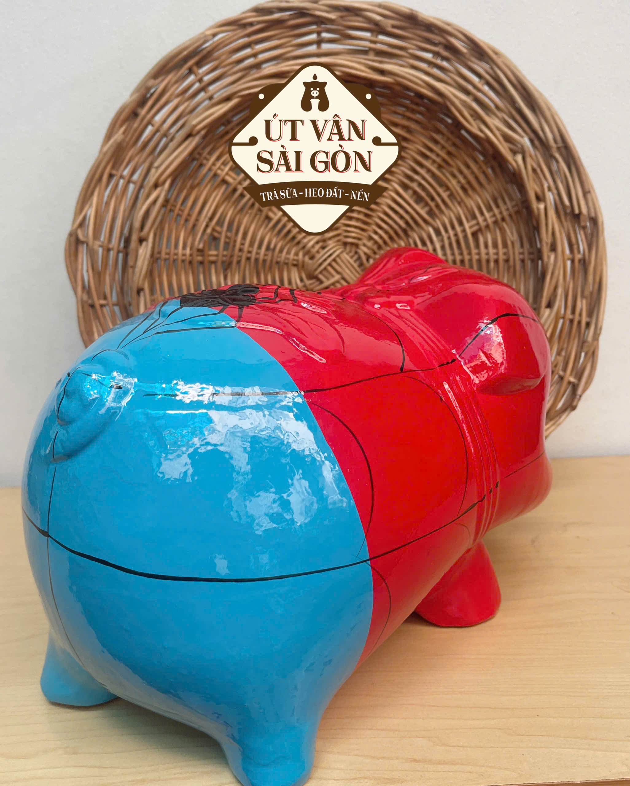 Heo đất tiết kiệm Spiderman size XL ( 28x18x20 )