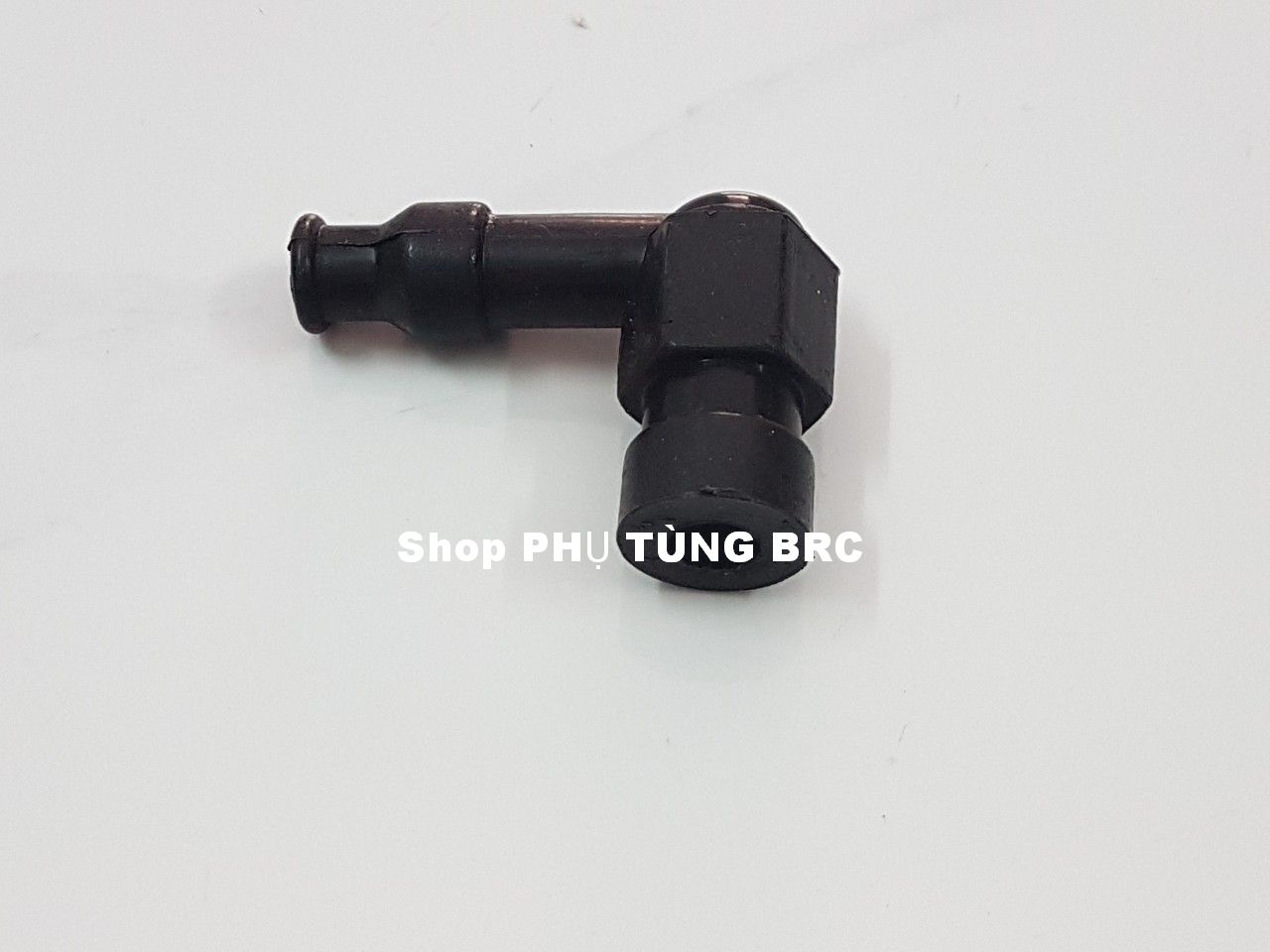 Đầu chụp bugi bằng nhựa dẽo chống nước ( SL: 1 cái)