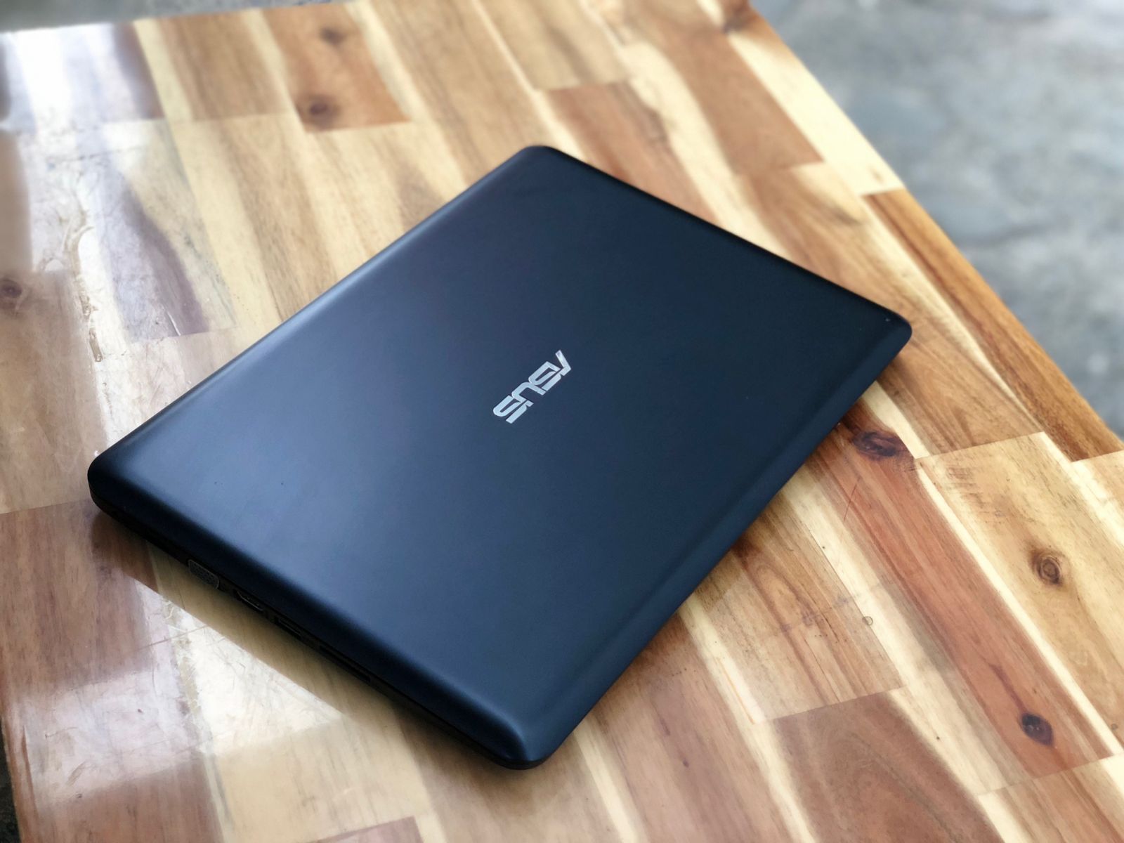[Trả góp 0%]Asus E402SA Celeron N3060 Ram 4G SSD 128G 14inch