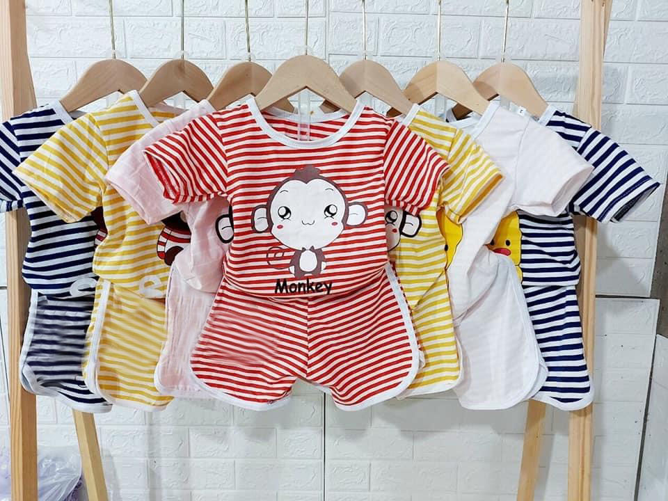 [HCM]Bộ đồ sọc nhiêu màu cho bé ( màu ngẫu nhiên theo trai va gái )nhiêu hinh in sắc nét Chăm sóc bé từ 6kg đên 20kg.DBBT38.