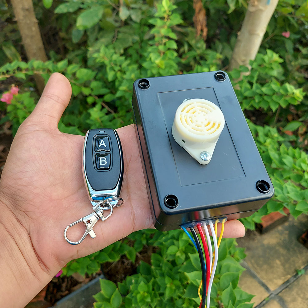 (hộp lớn có còi)Điều khiển tắc mở đề ( hoặc mở cốp) tìm xe máy từ xa cho ổ khóa 2 dây
