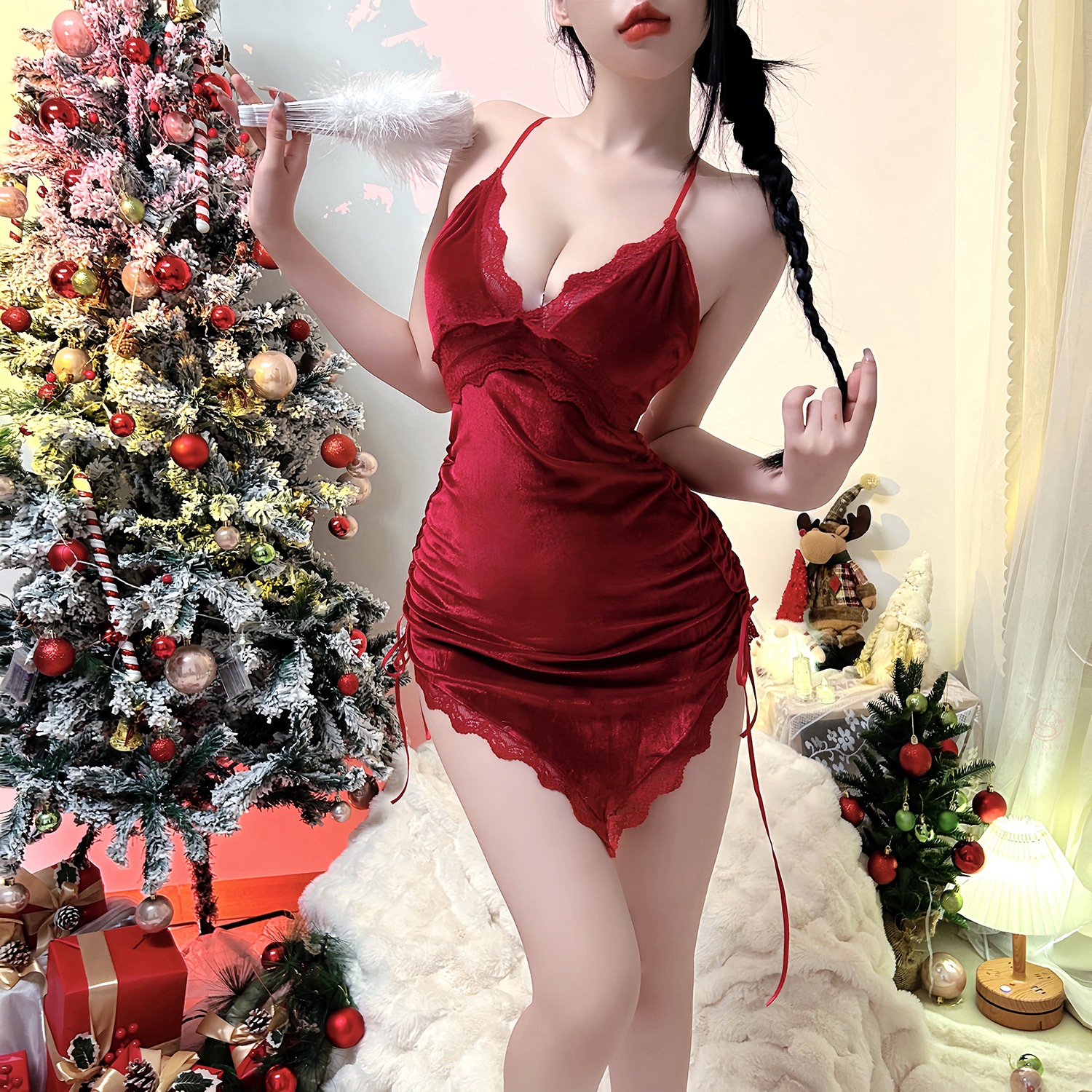 Đầm ngủ hai dây hở eo phối ren váy noel cho nàng sang chảnh