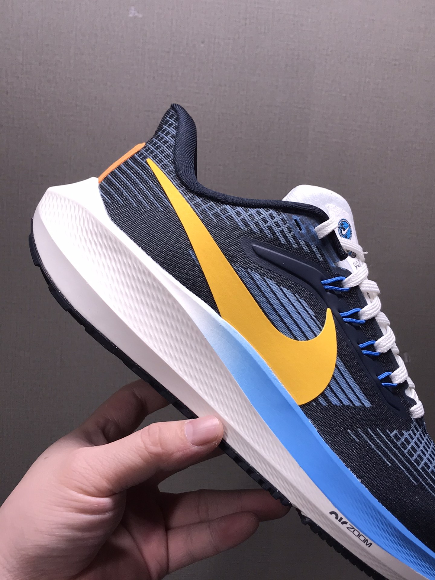 NIKE AIR ZOOM PEGASUS 39 DO9580 400