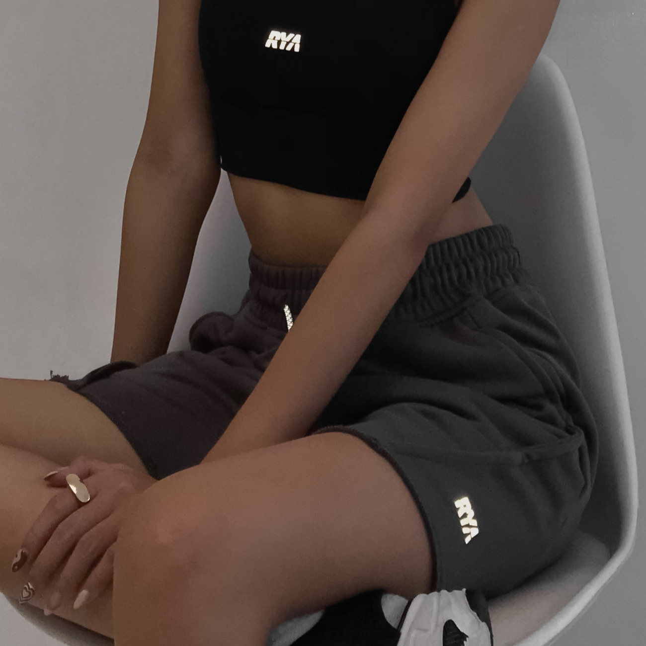 Quần short thun lửng RYACTIVE - LOUNGE SHORT DARK GREY