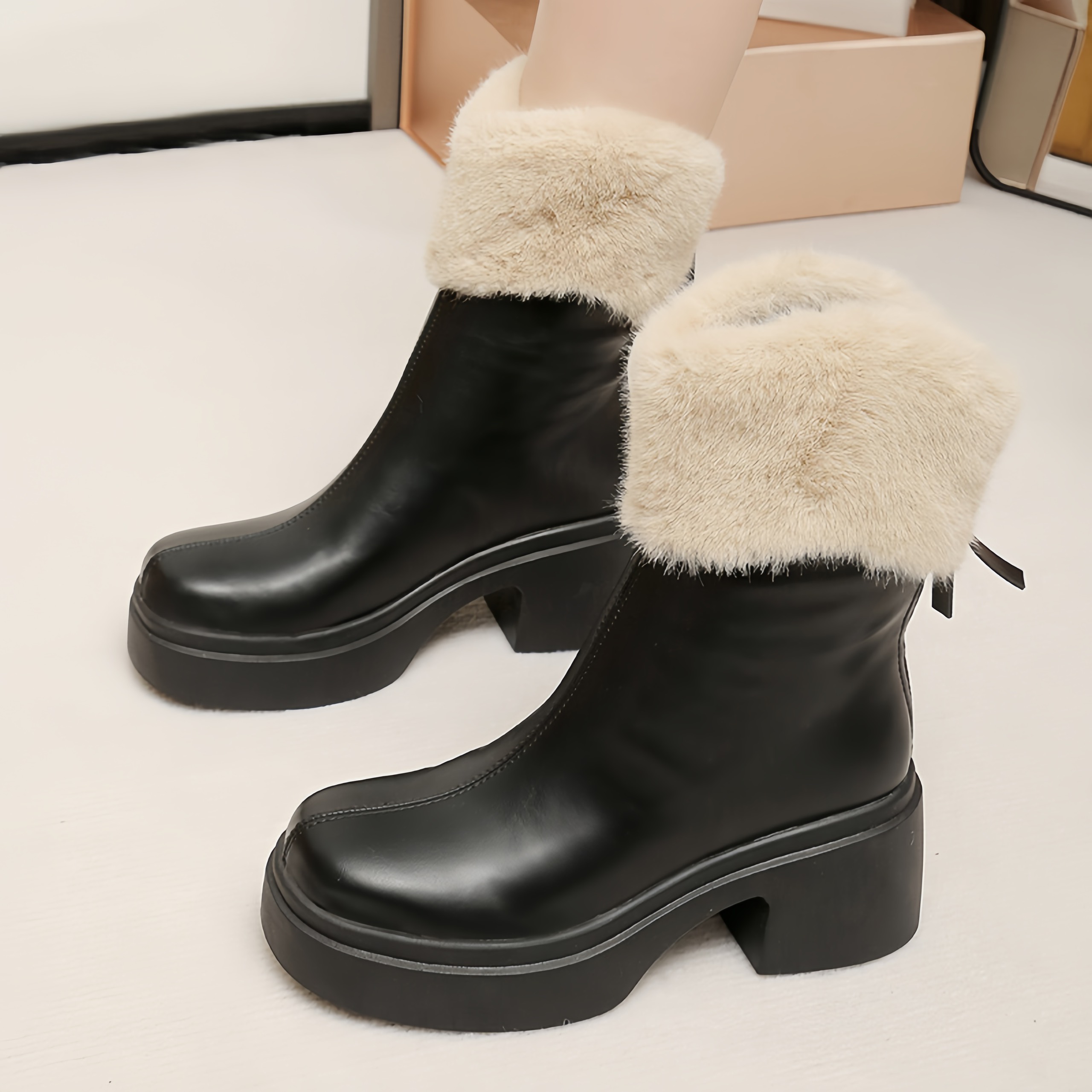 Bốt cổ lửng lông thỏ kéo khoá chất da cao cấp 7cm Lops
