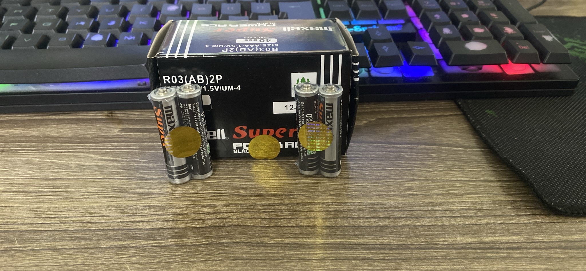 40 viên pin Maxell / TOSHI/ XZEnergy AA / AAA