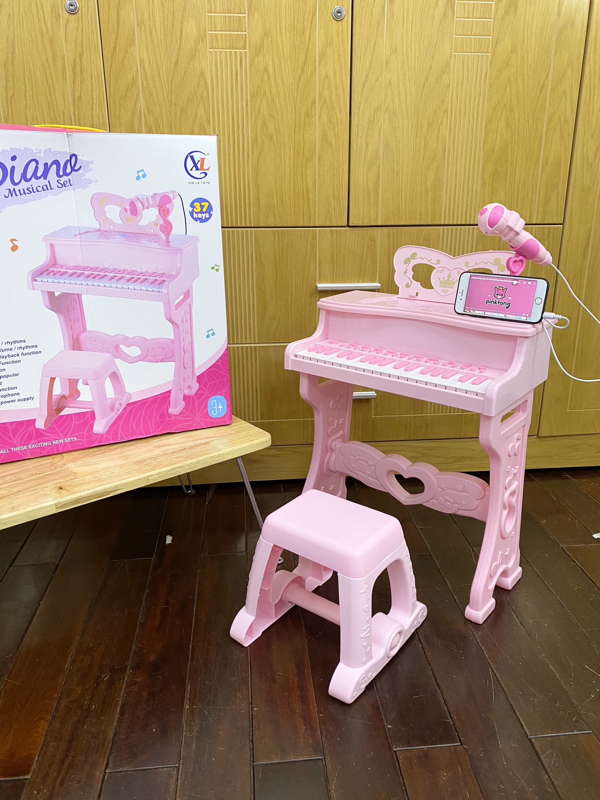 Đàn piano có micro cho bé