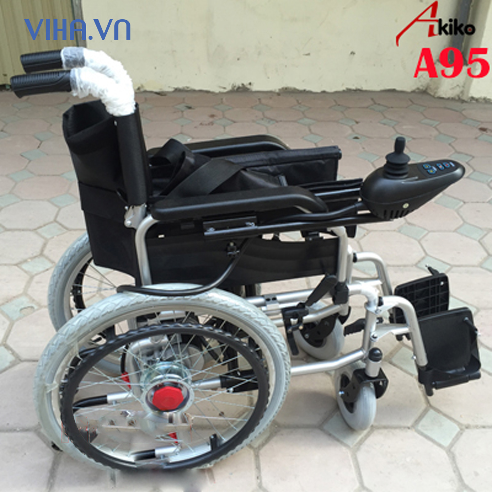 Xe lăn điện Akiko A95