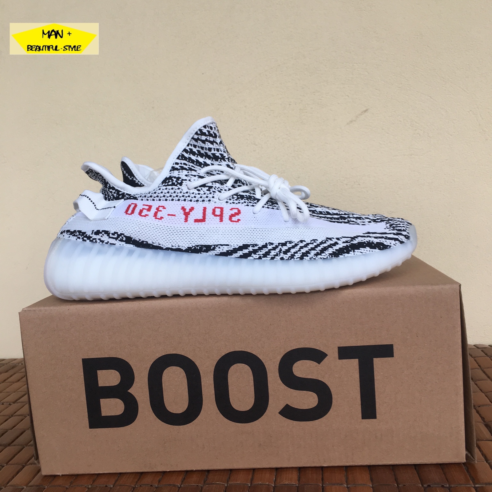 (SALE LỚN + QUÀ TẶNG ĐI KÈM) Giày thể thao sneaker YEEZY BOOST 350 V2 zebra ngựa vằn