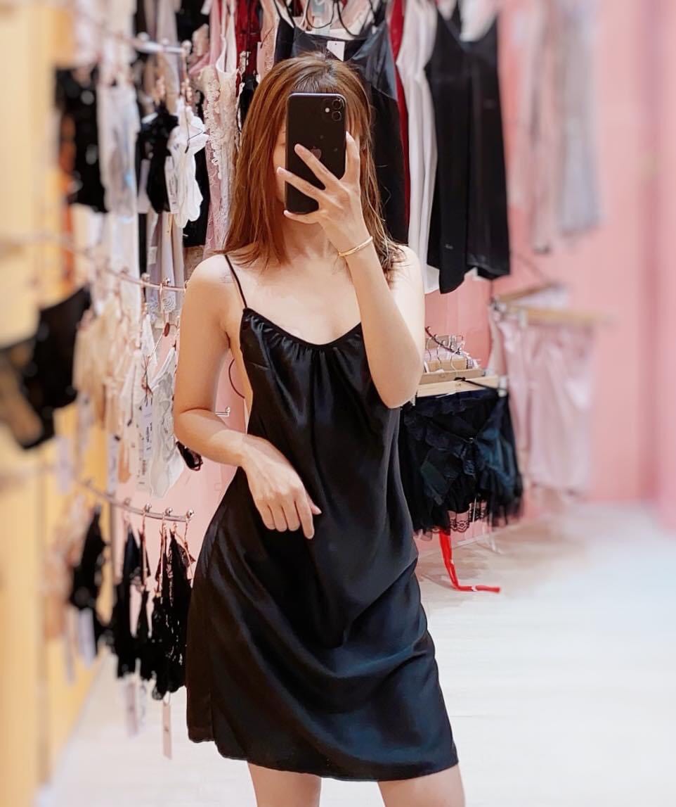 [HCM]Váy ngủ phi lụa màu đen hai dây hở lưng gợi cảm
