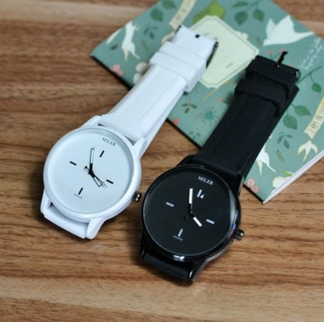(Extra gift 1 tablets battery worth 20K) watches miler personality