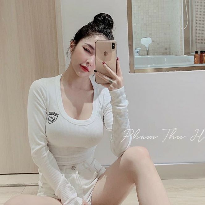 Áo thun nữ# áo thun len gân cổ u thên logo form dưới 50kg