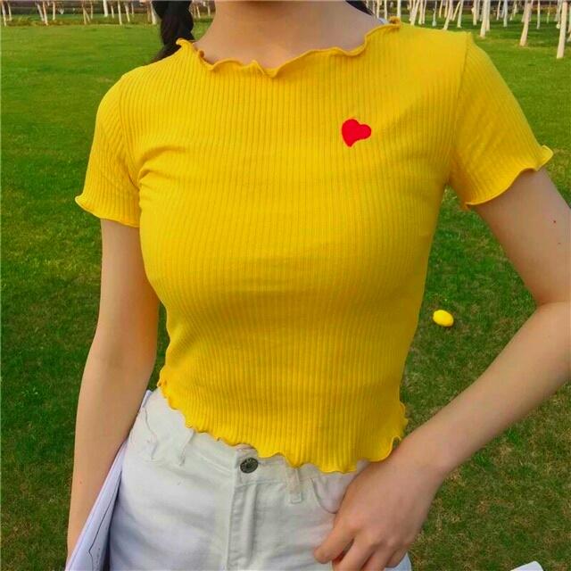 Áo tay ngắn thêu Trái Tim