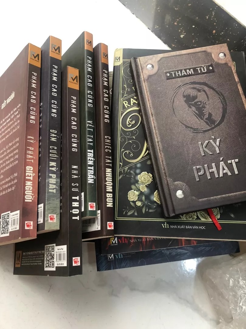 Sách Sổ tay Thám Tử Kỳ Phát