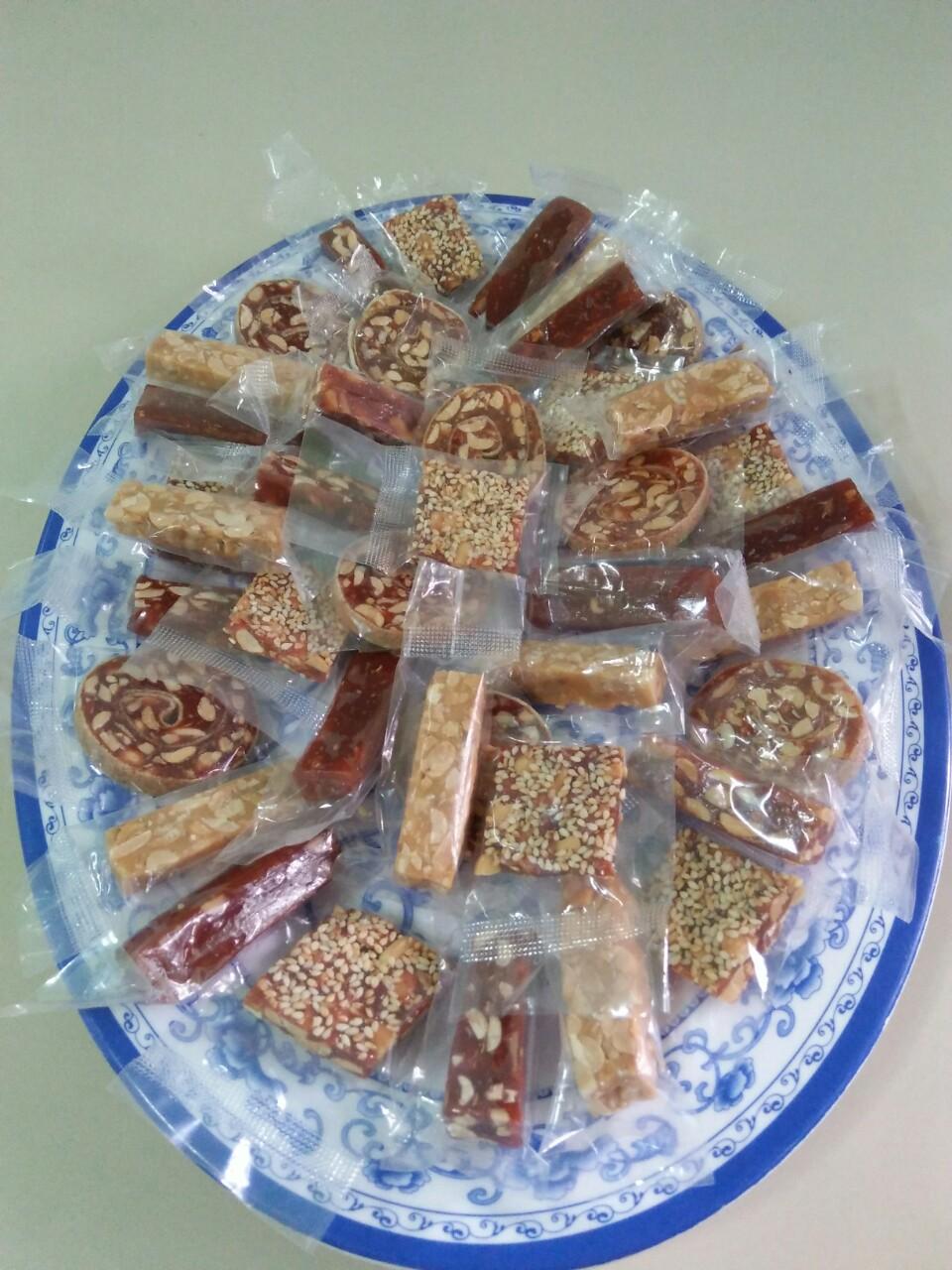 Combo 2 túi mix kẹo chuối gồm 5 loại kẹo ( mỗi túi 01 kg)