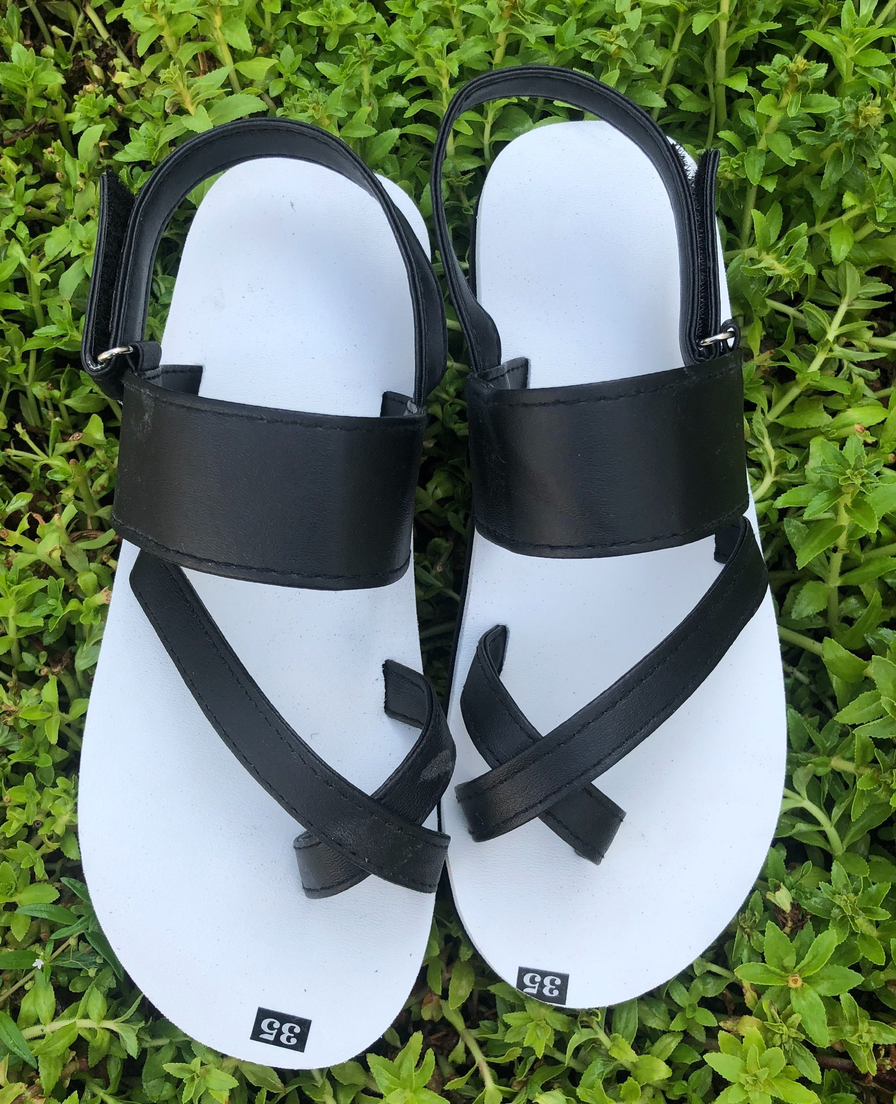 sandal chíp chíp (sandal nam nữ đế trắng quai đen )