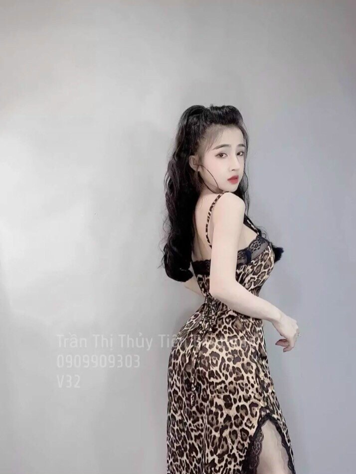 Đầm nữ hai dây dáng dài xẻ tà da beo