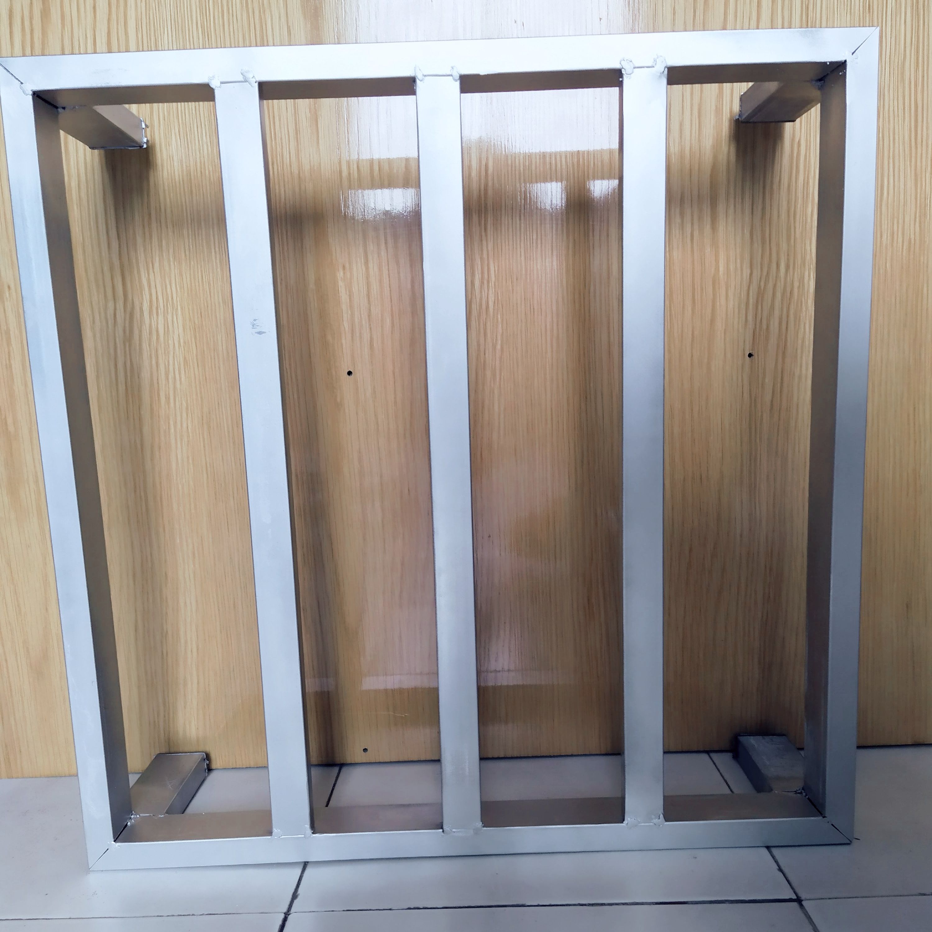 Đế Lót Chậu Trồng Cây Đa Năng( Kích Thước 50X50CM Có chân)