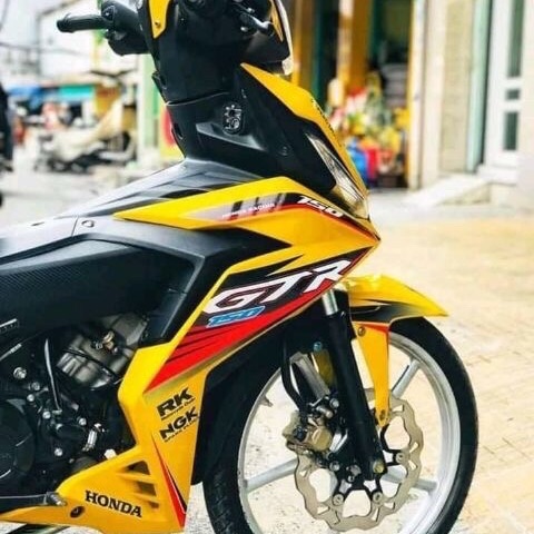Tem rời winner GTR dán xe vàng